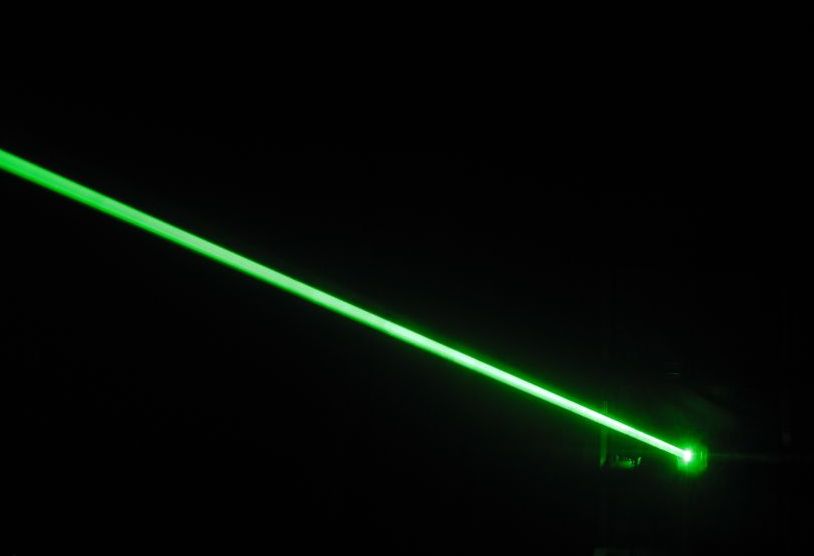 laser  vert