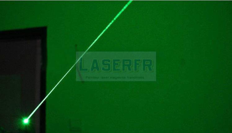 laser  vert 2000mw