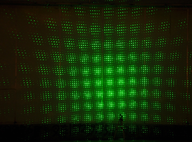 laser  puissant 