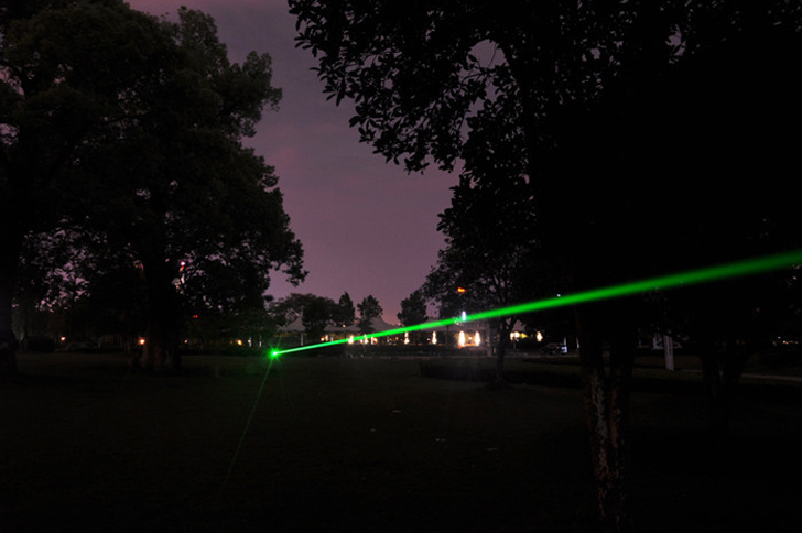 pointeur laser vert 100mw