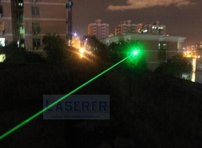 pointeur laser vert 