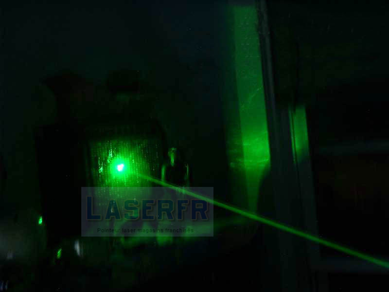 pointeur laser 200mw