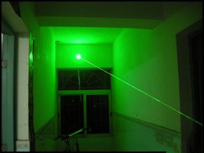 lumière de pointeur laser vert 300mw