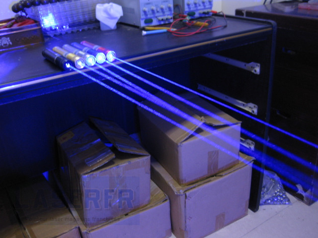 laser bleu 3000mw puissant 