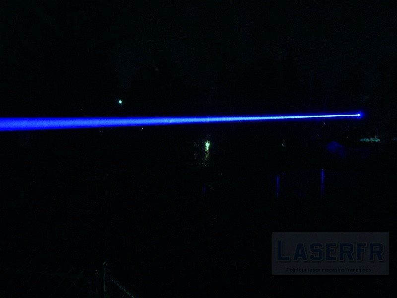 laser bleu très beau 