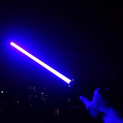 sabre laser violet